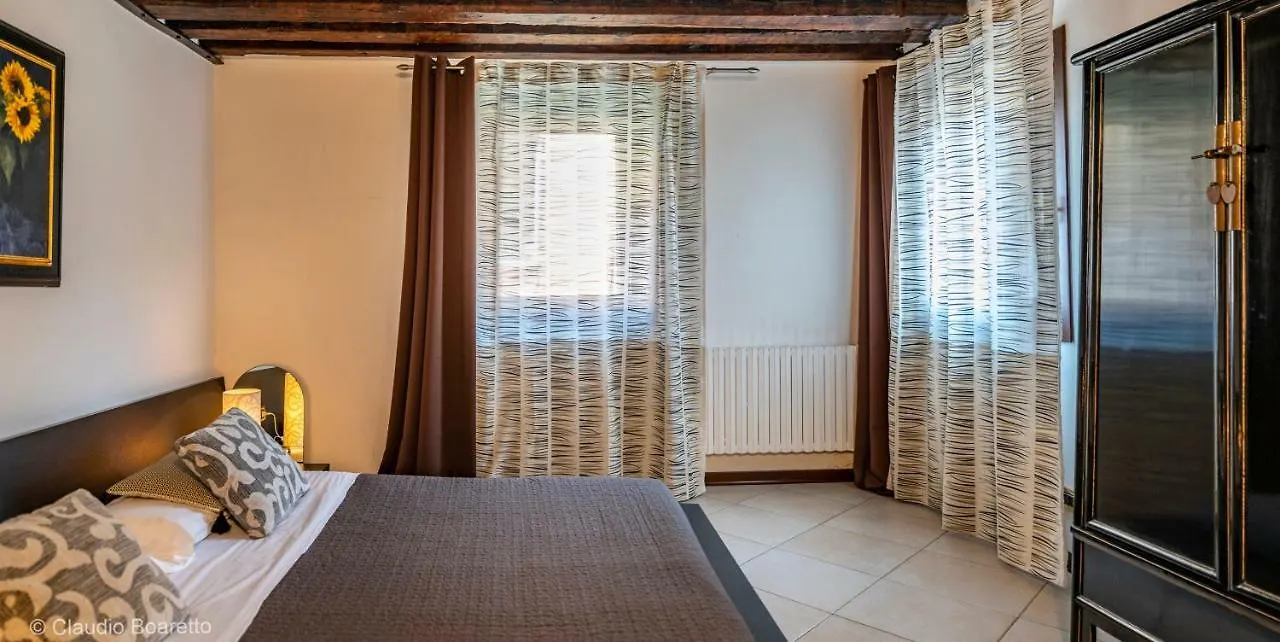 Apartment Ferienwohnung Palazzina Adorata - Venisejetaime Italien