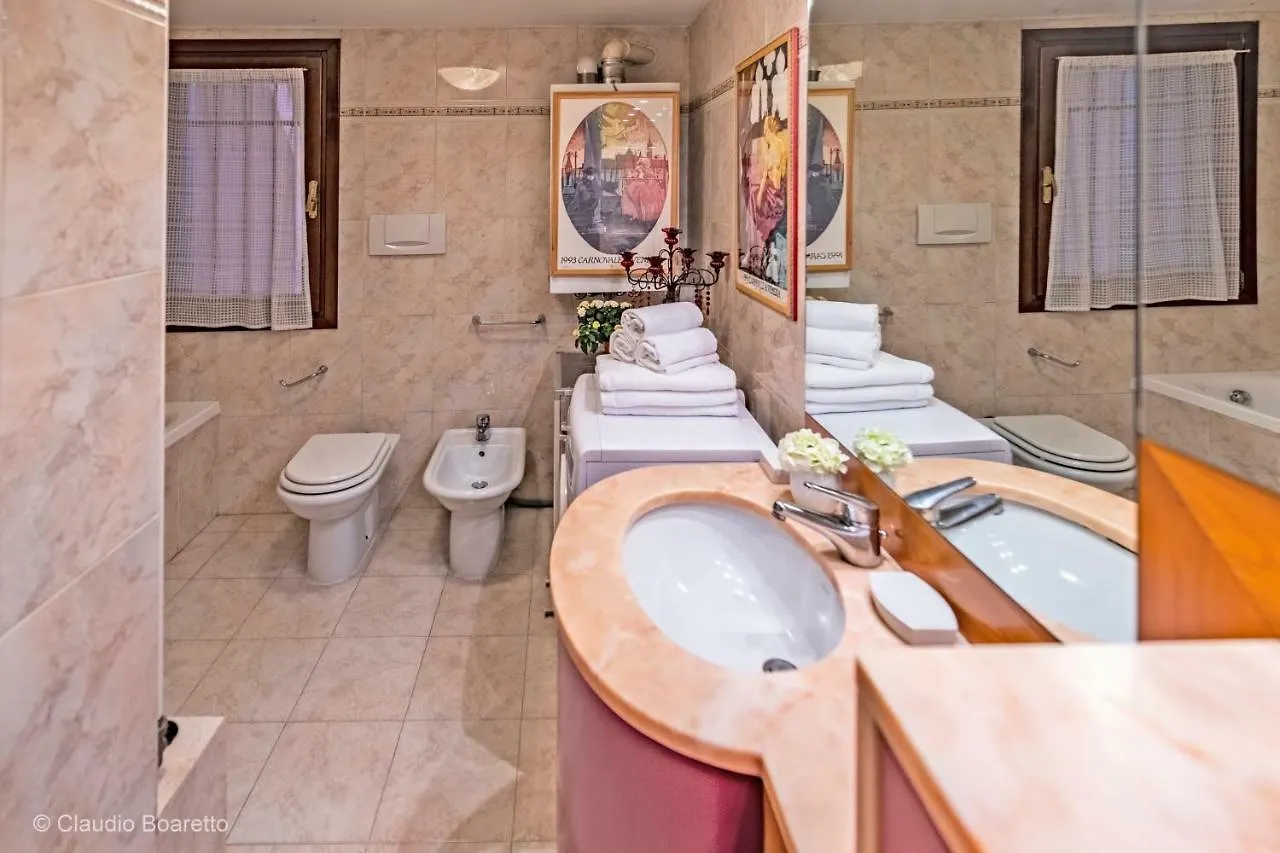 Apartment Ferienwohnung Palazzina Adorata - Venisejetaime Italien